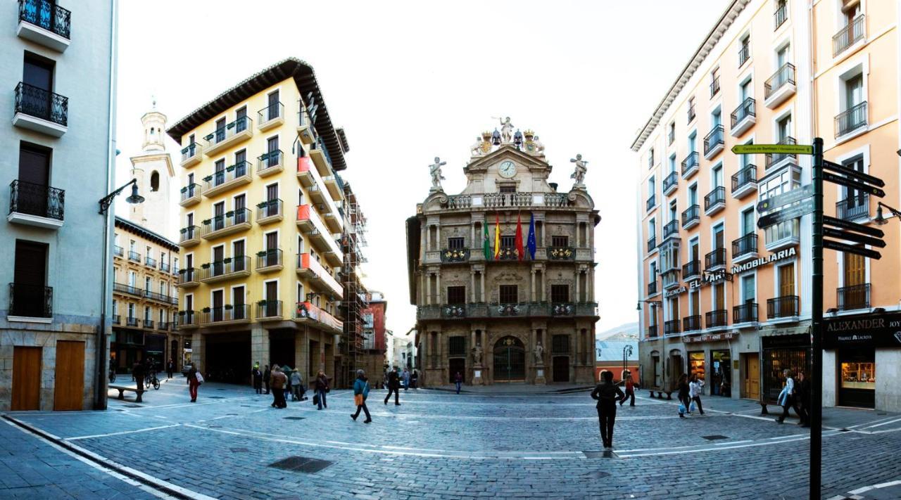 Top Apartment Frente A La Catedral Pamplona Exterior foto